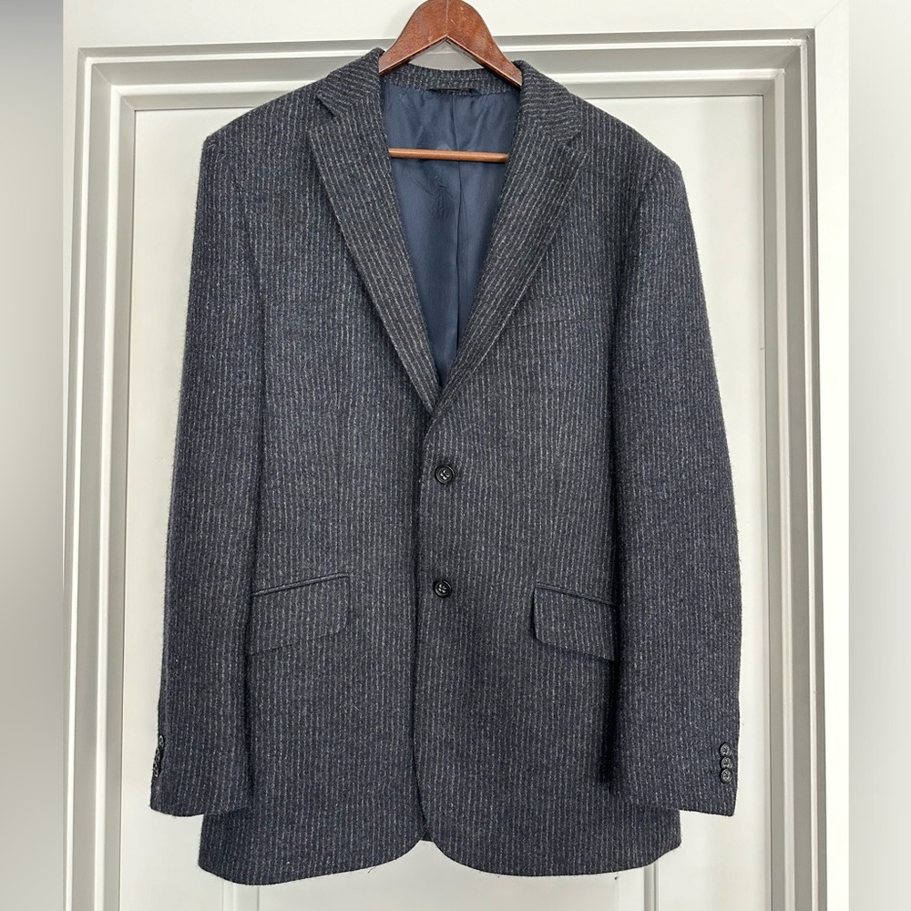 Banana Republic Men’s Wool Pinstripe Blazer 40R - lightly used